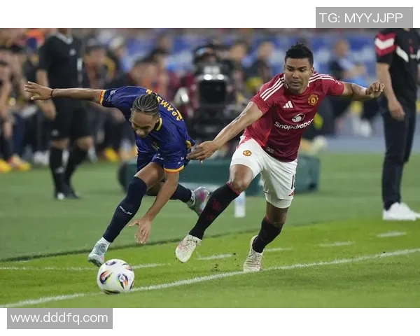 独在异乡踢出精彩人生的足球球星：他们如何突破挑战成就辉煌