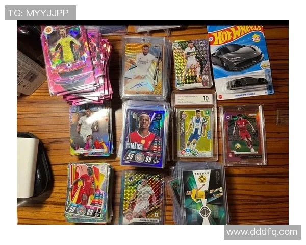 球星卡与足球布料结合创新设计打造独特收藏价值与实用性相结合的潮流产品