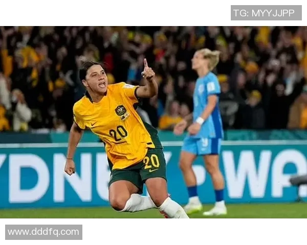 科尔女足球星突破界限 助力球队创历史 展现全能实力引领未来发展