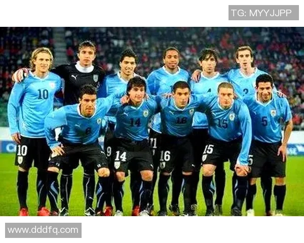 足球传奇璀璨历程全记录 揭开球星辉煌瞬间与背后故事 足球传奇璀璨历程全记录 揭开球星辉煌瞬间与背后故事